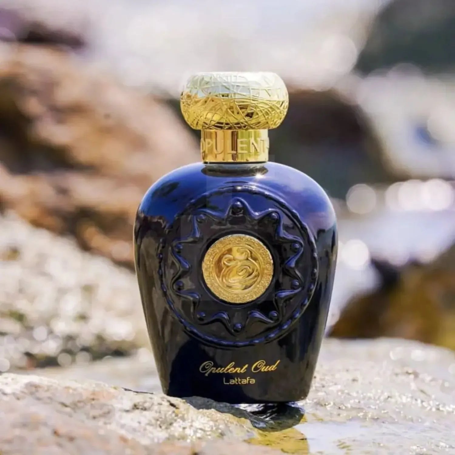 Opulent Oud Perfume Photo